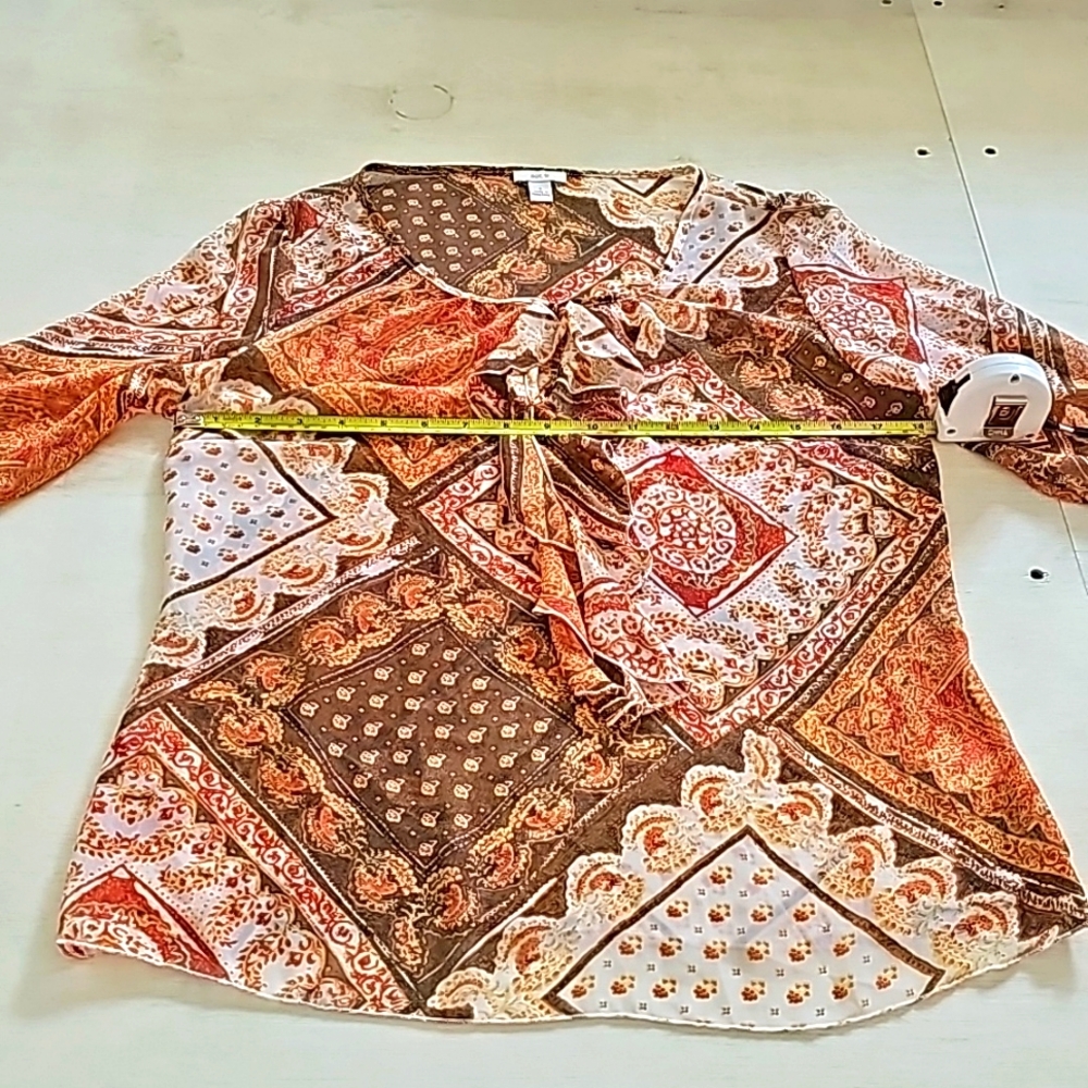 Shear top like new, long sleeve